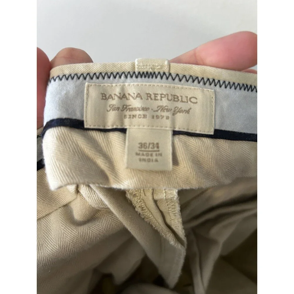 Banana Republic these banana